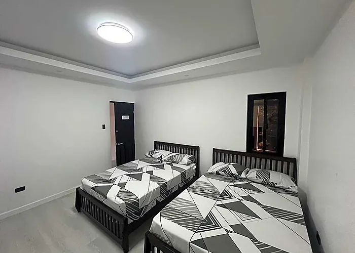House Near Aiport/malls ホテル マニラ市